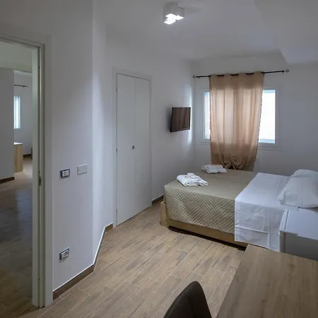 Elysium Πανσιόν 3*